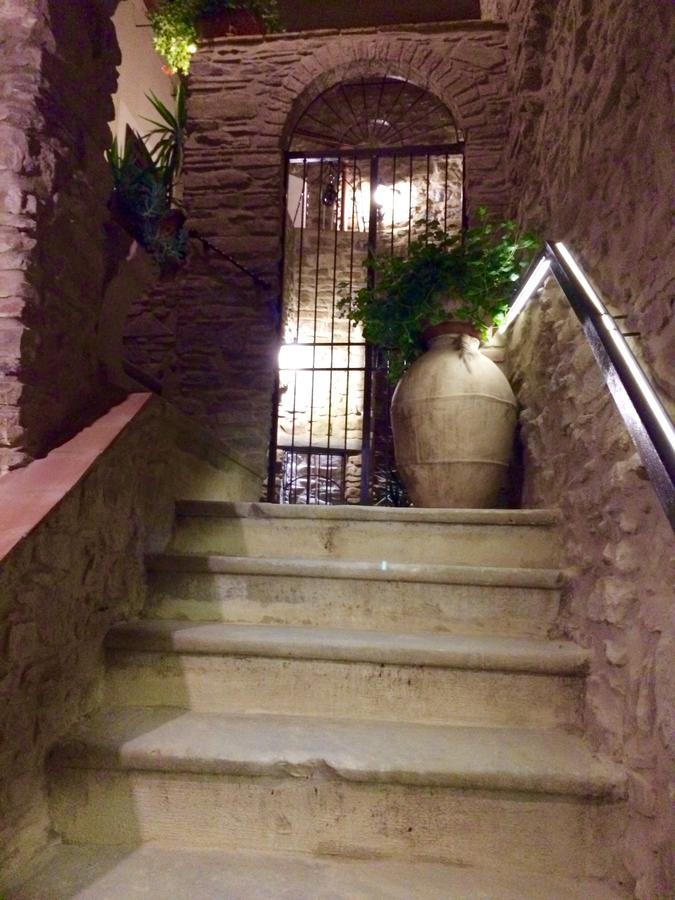 Pozzo Medievale Prignano Cilento Exterior photo